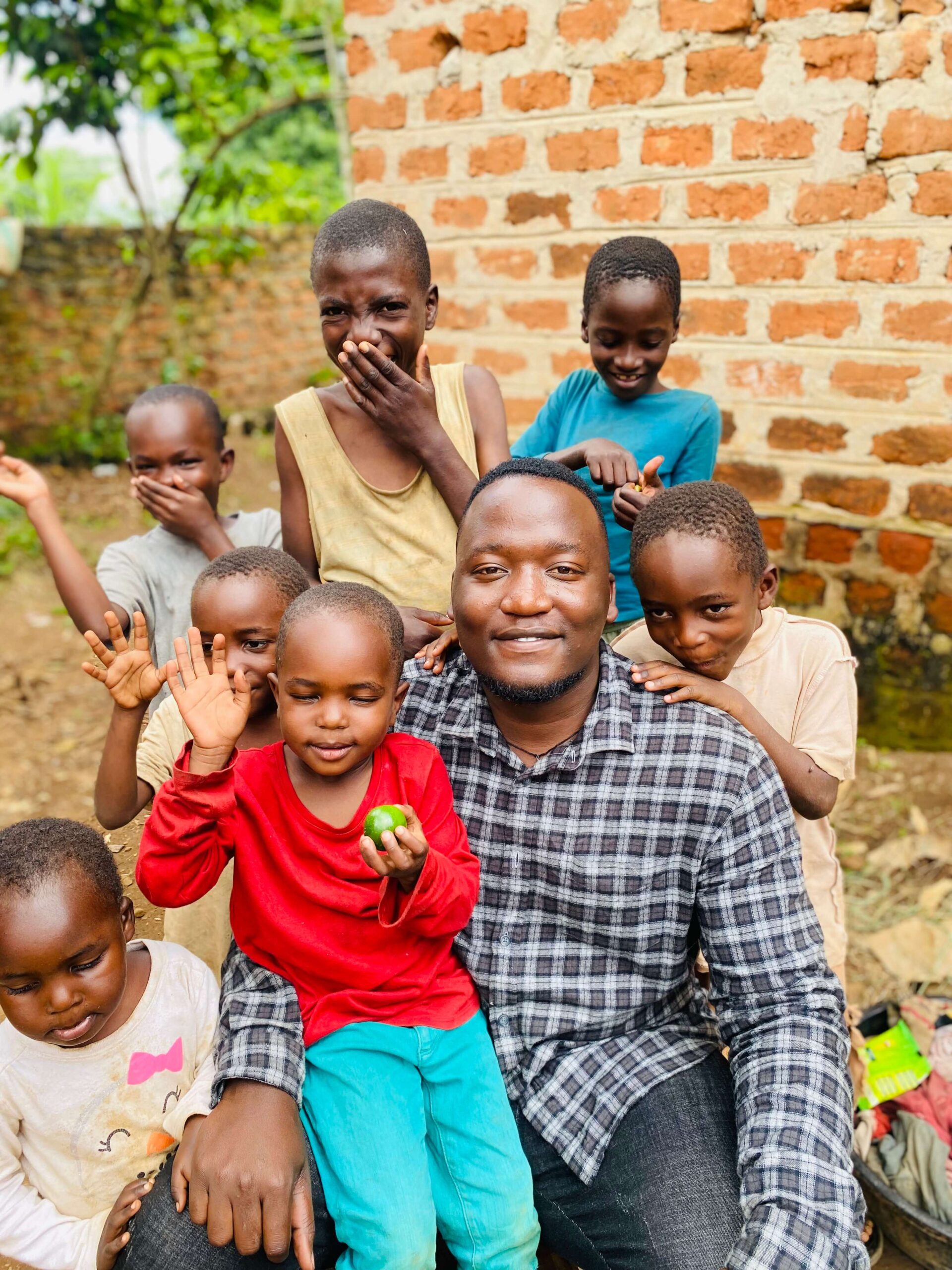 full conectados, DREAM AND HOPE ACHIEVERS FAMILY UGANDA